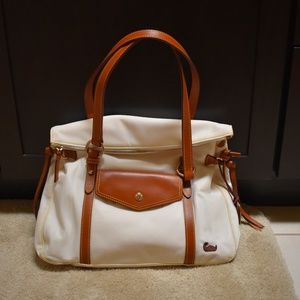 White Dooney & Bourke Tote NWOT